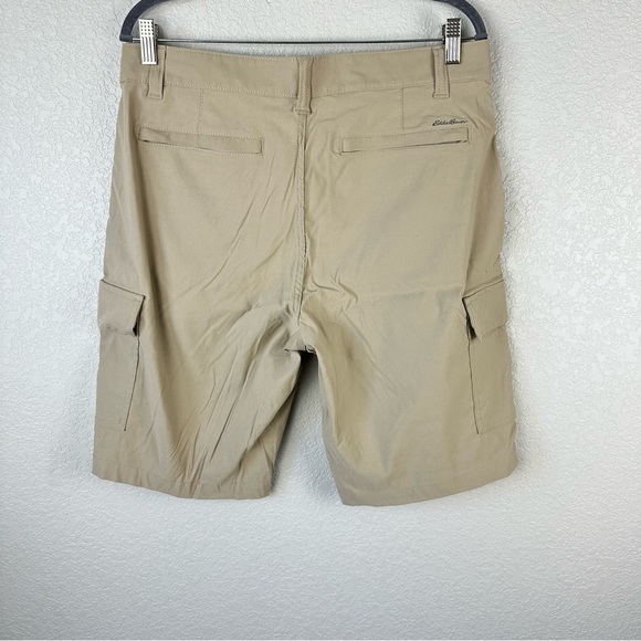 Eddie Bauer Travex Cargo Shorts Travel Men's Size 34 Khaki Cotton Hiking NWOT - Picture 2 of 7